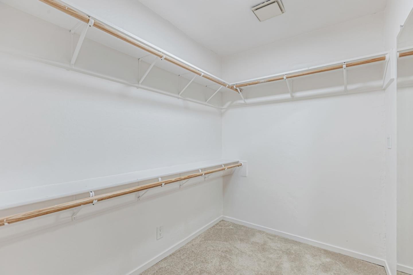 Detail Gallery Image 9 of 22 For 5104 Westmont Ave #6,  San Jose,  CA 95130 - 2 Beds | 2/1 Baths