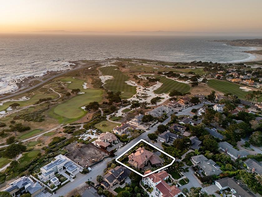 Detail Gallery Image 38 of 42 For 3017 Cormorant Rd, Pebble Beach,  CA 93953 - 4 Beds | 4/1 Baths