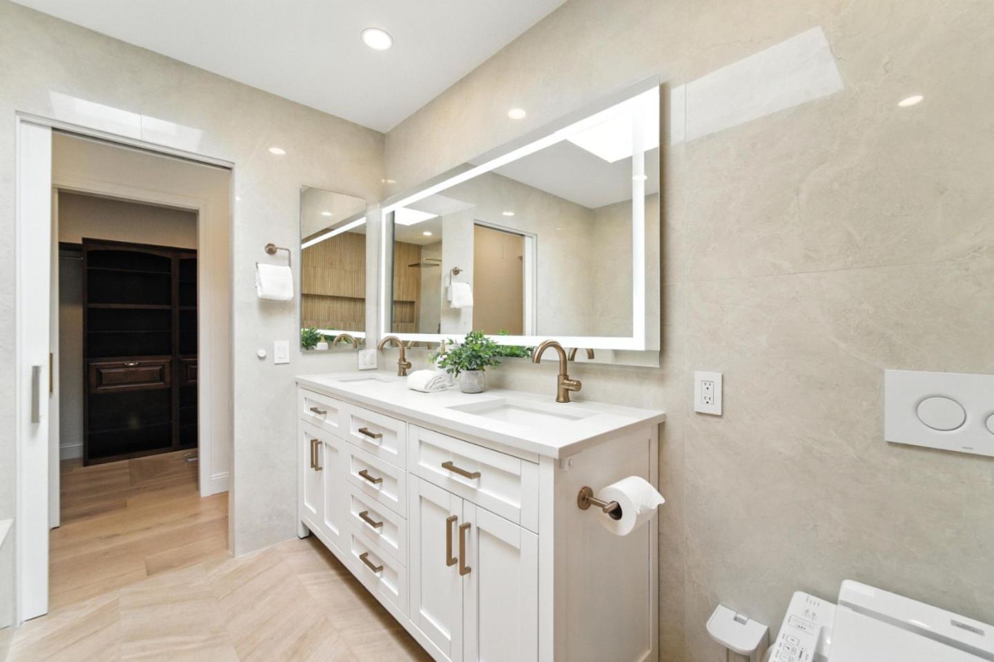 Detail Gallery Image 12 of 31 For 689 Robin Dr, Santa Clara,  CA 95050 - 4 Beds | 3 Baths