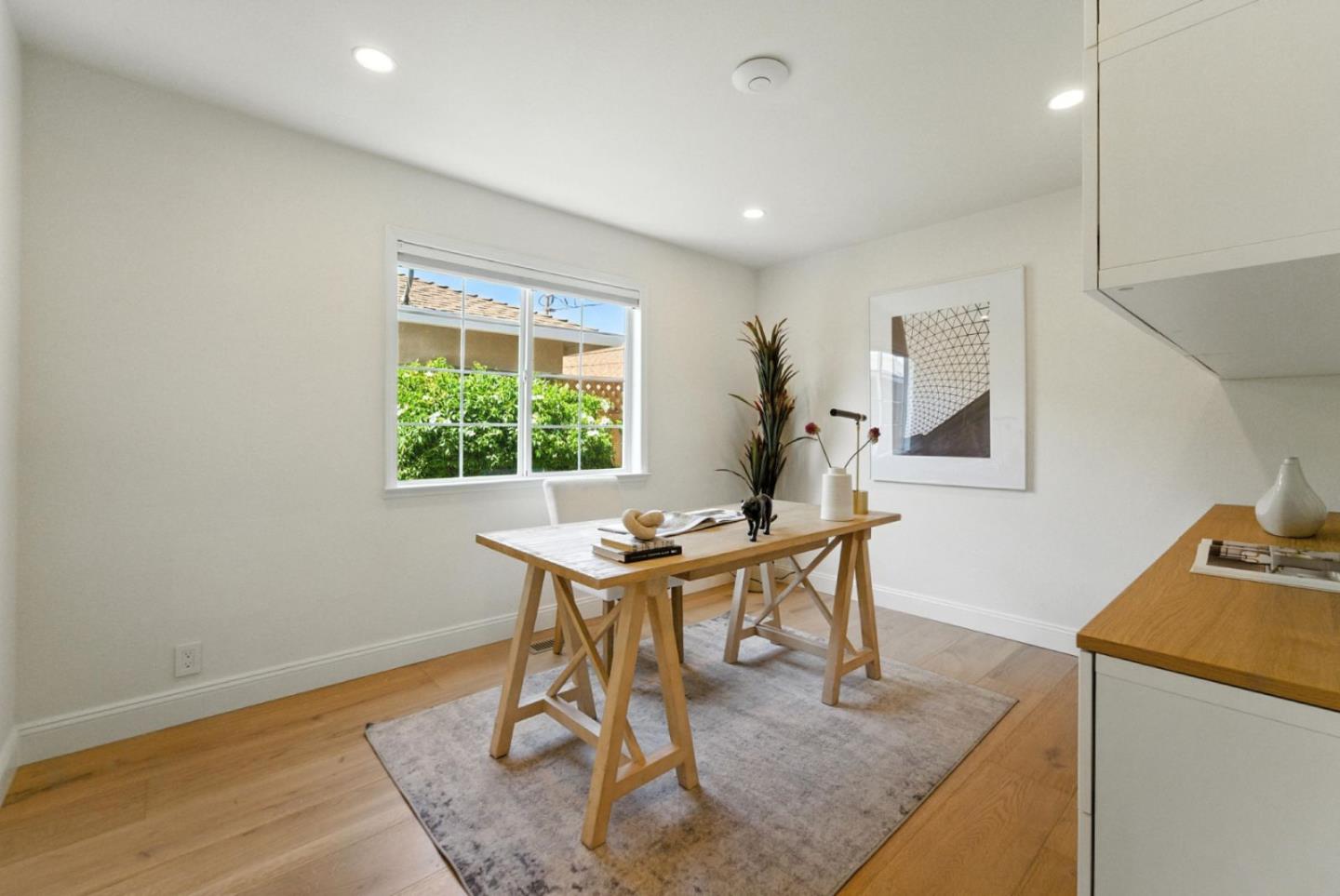 Detail Gallery Image 14 of 31 For 689 Robin Dr, Santa Clara,  CA 95050 - 4 Beds | 3 Baths