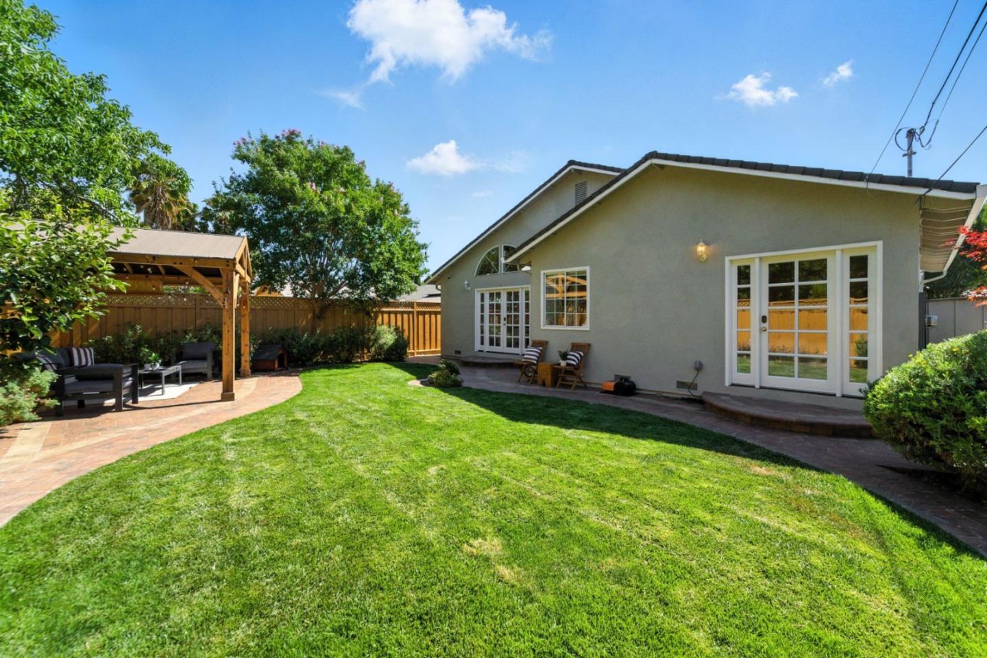 Detail Gallery Image 22 of 31 For 689 Robin Dr, Santa Clara,  CA 95050 - 4 Beds | 3 Baths