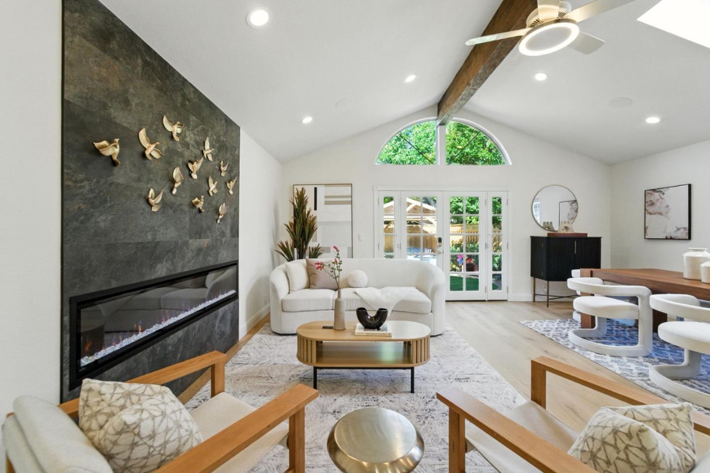 Detail Gallery Image 3 of 31 For 689 Robin Dr, Santa Clara,  CA 95050 - 4 Beds | 3 Baths