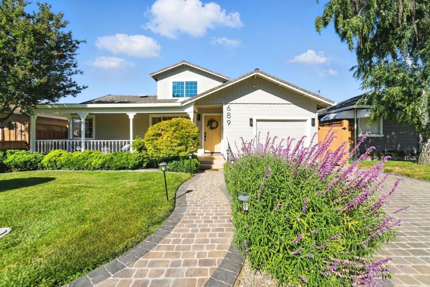 Detail Gallery Image 7 of 31 For 689 Robin Dr, Santa Clara,  CA 95050 - 4 Beds | 3 Baths