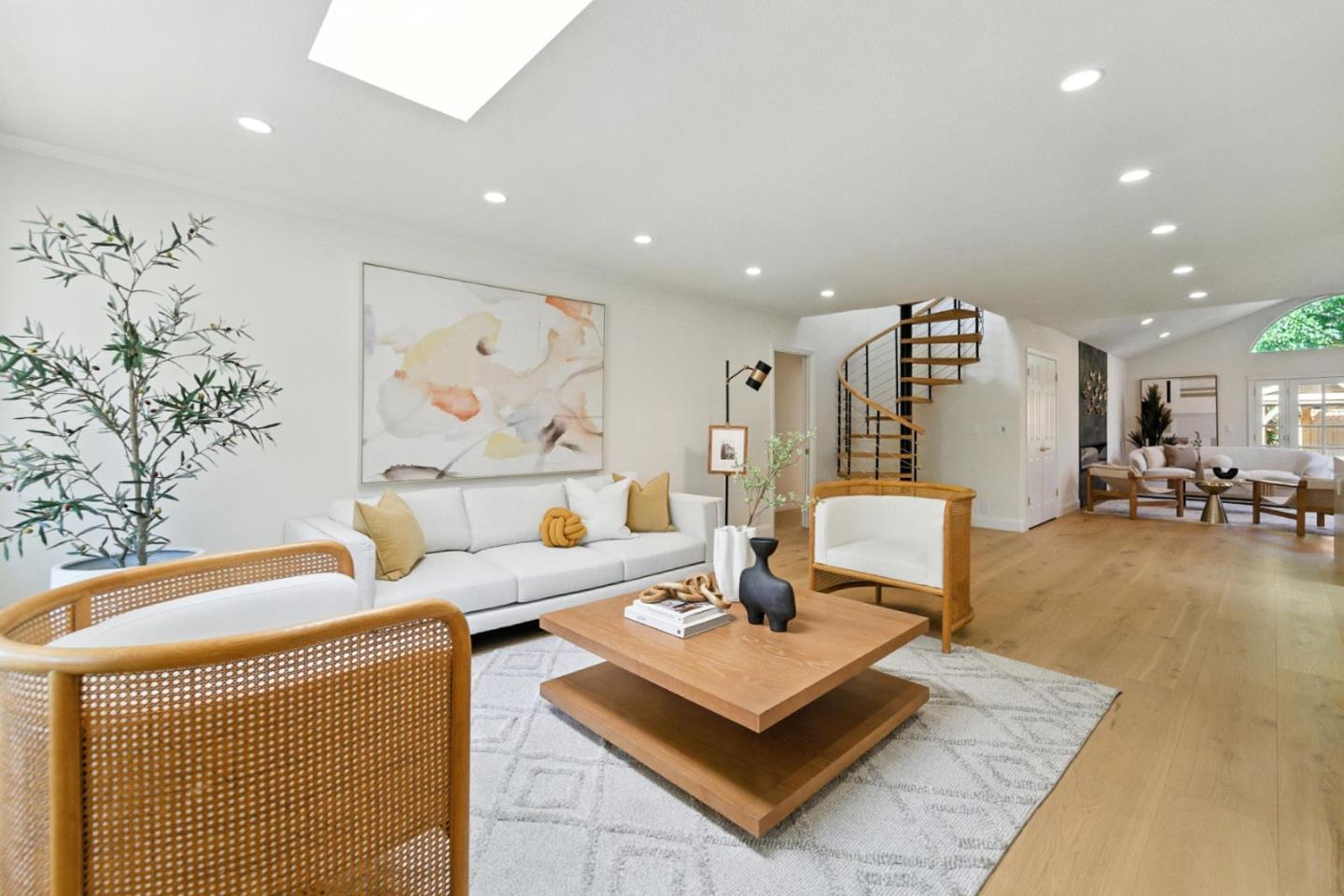 Detail Gallery Image 8 of 31 For 689 Robin Dr, Santa Clara,  CA 95050 - 4 Beds | 3 Baths