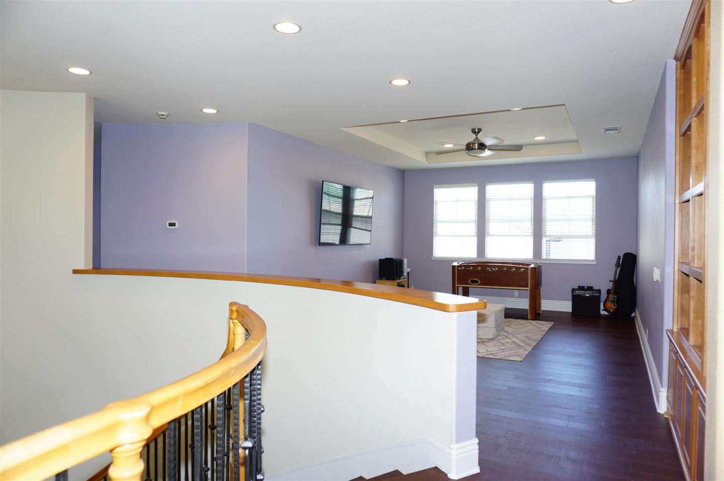 Detail Gallery Image 11 of 25 For 3553 Cassis Ct, San Jose,  CA 95148 - 5 Beds | 4/1 Baths