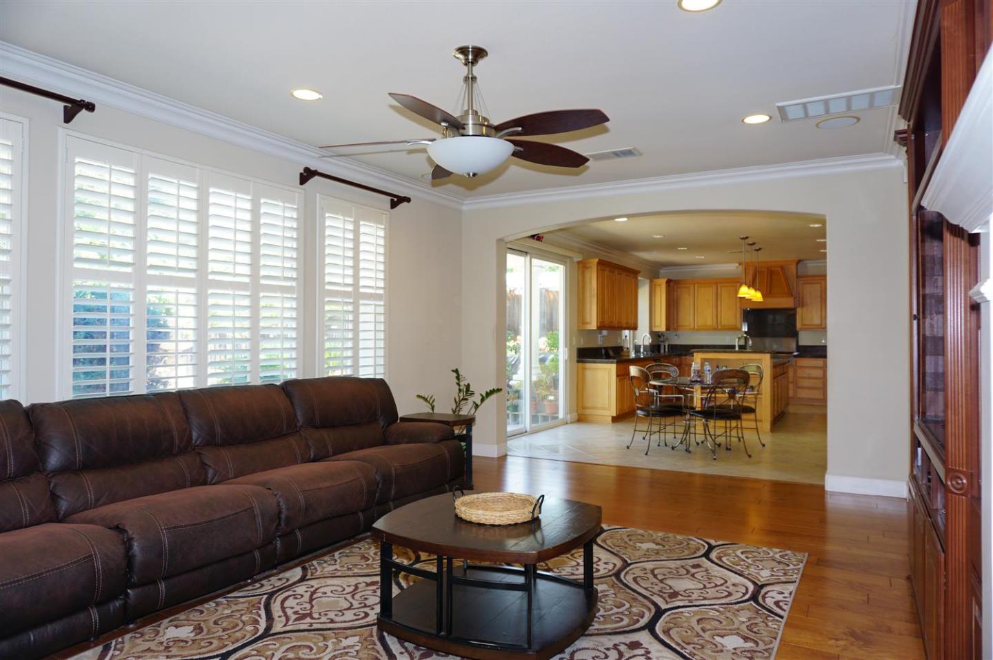 Detail Gallery Image 18 of 25 For 3553 Cassis Ct, San Jose,  CA 95148 - 5 Beds | 4/1 Baths