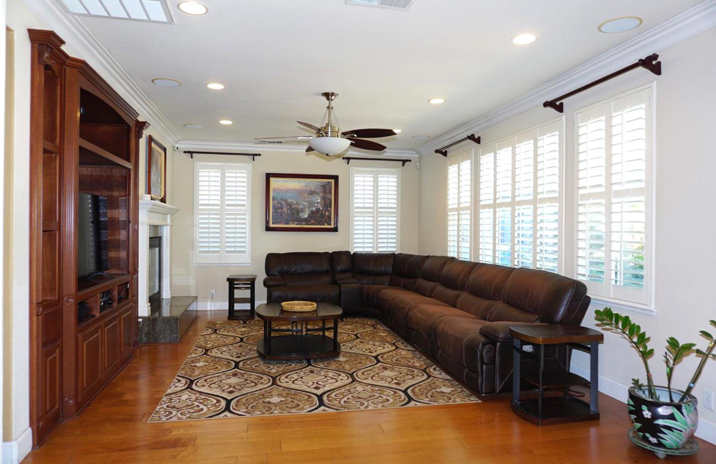 Detail Gallery Image 19 of 25 For 3553 Cassis Ct, San Jose,  CA 95148 - 5 Beds | 4/1 Baths