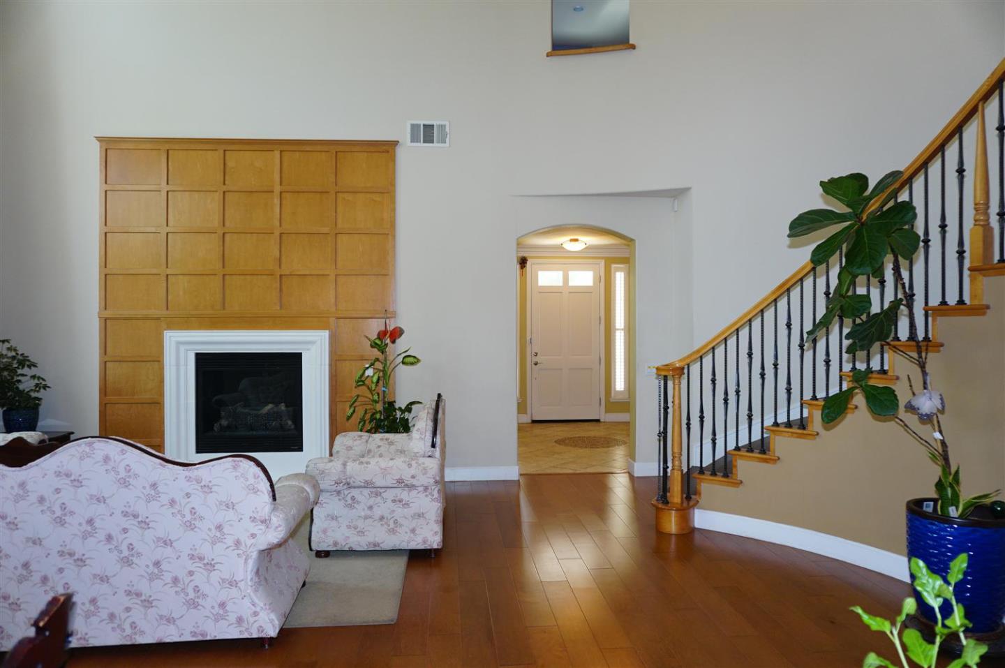 Detail Gallery Image 6 of 25 For 3553 Cassis Ct, San Jose,  CA 95148 - 5 Beds | 4/1 Baths