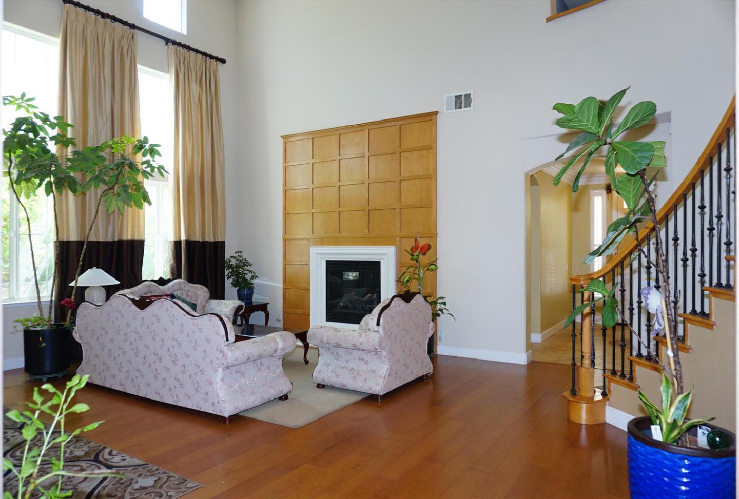 Detail Gallery Image 7 of 25 For 3553 Cassis Ct, San Jose,  CA 95148 - 5 Beds | 4/1 Baths