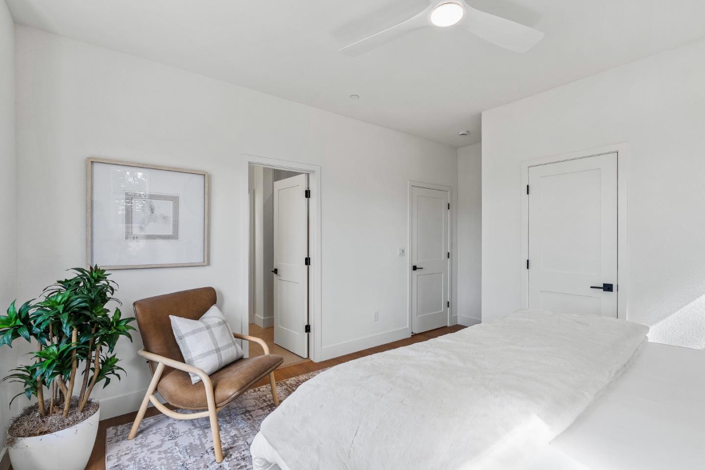 Detail Gallery Image 20 of 25 For 927 Woodside Rd, Redwood City,  CA 94061 - 4 Beds | 2/1 Baths