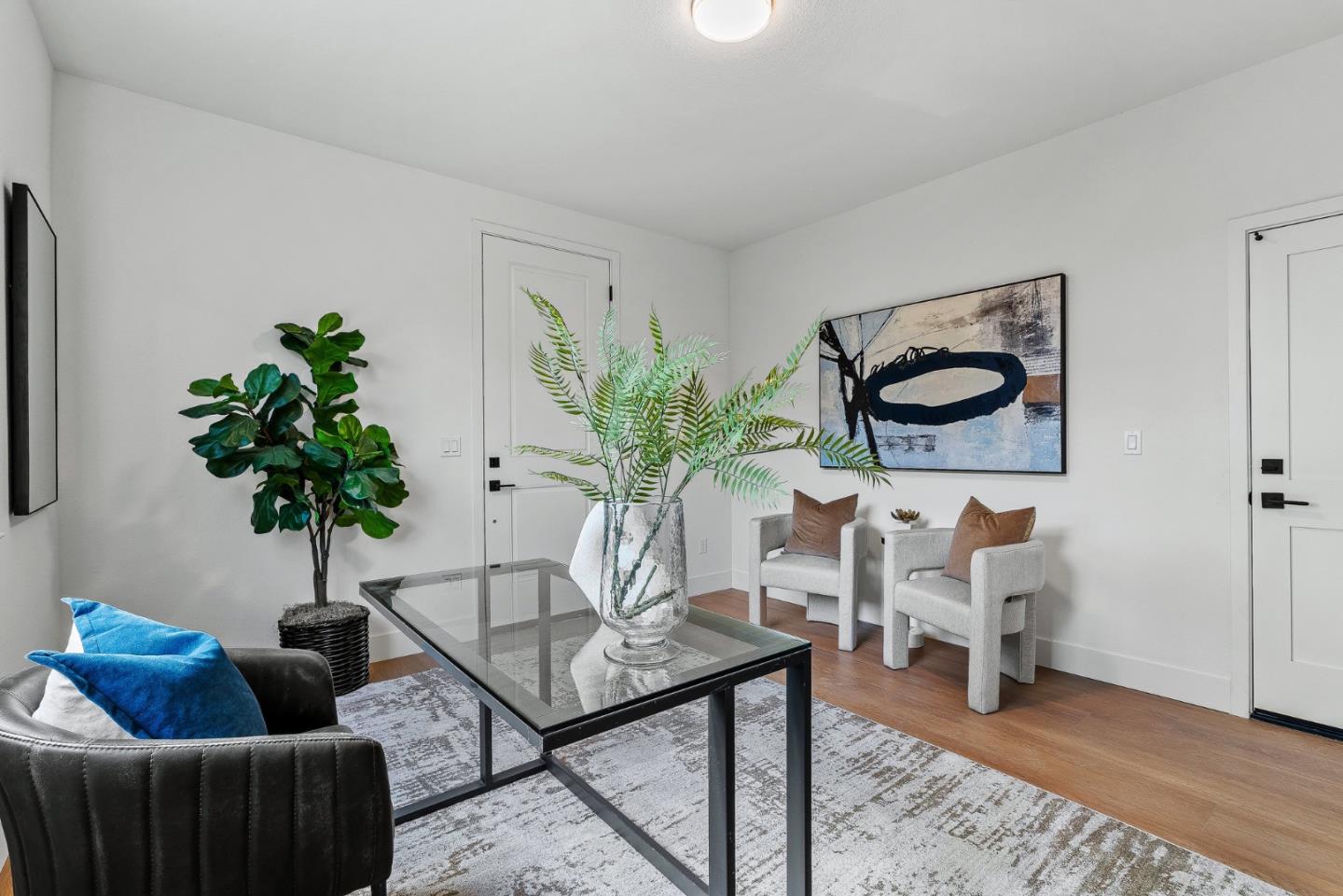 Detail Gallery Image 4 of 25 For 927 Woodside Rd, Redwood City,  CA 94061 - 4 Beds | 2/1 Baths