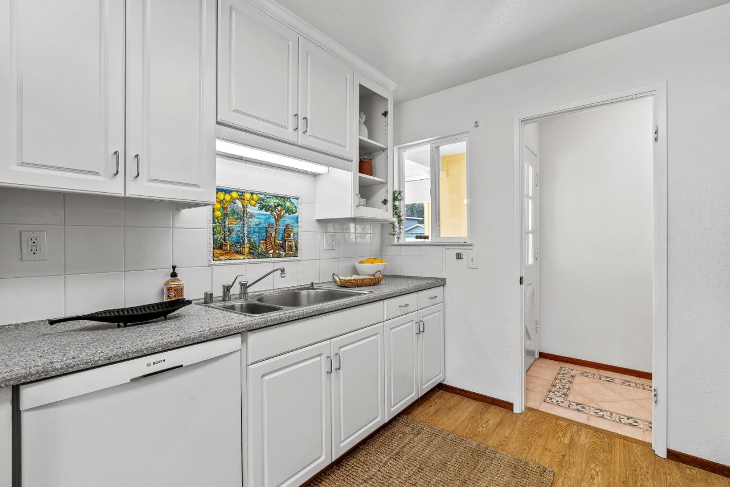 Detail Gallery Image 15 of 49 For 150 Sir Francis Ct, Capitola,  CA 95010 - 4 Beds | 4 Baths