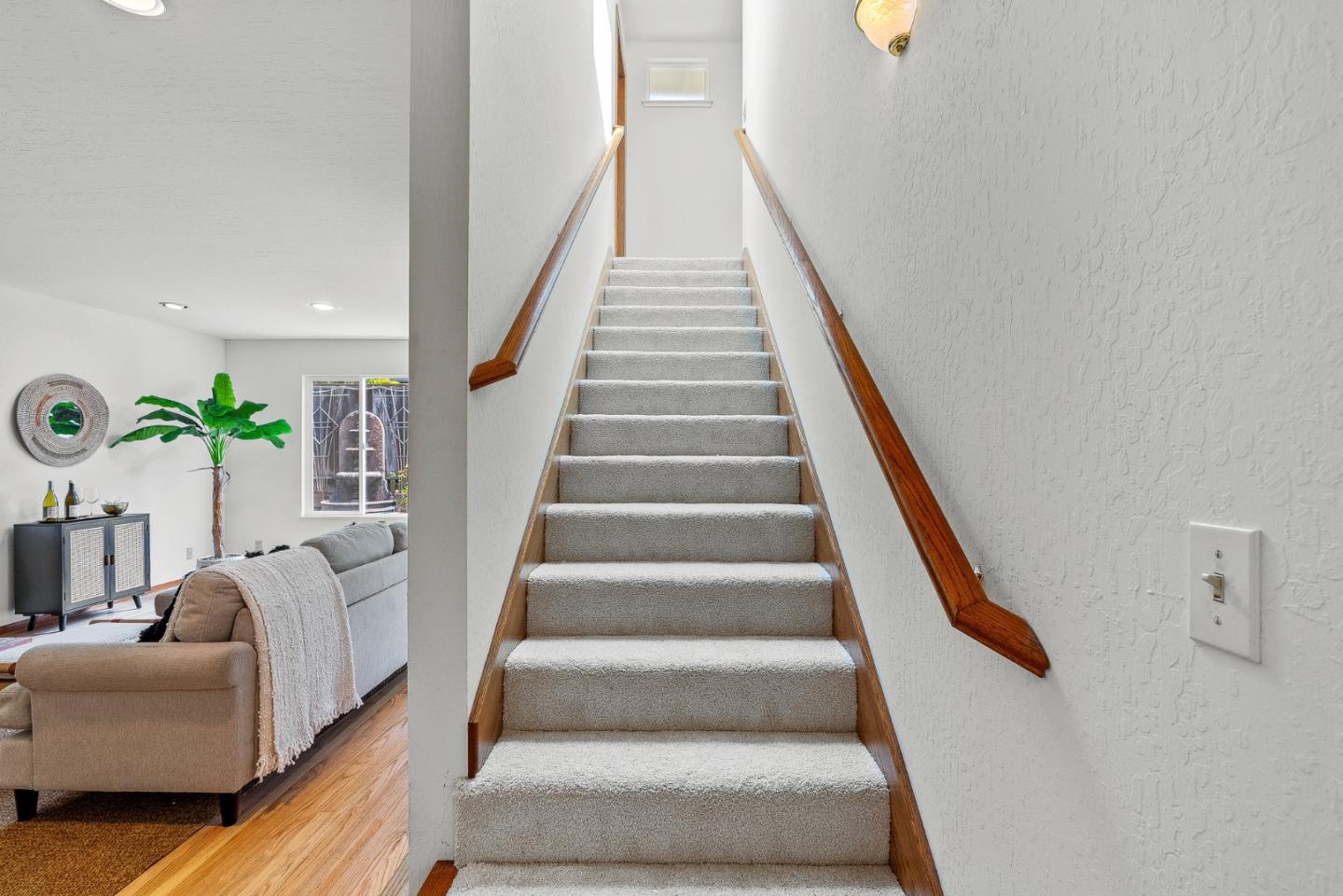 Detail Gallery Image 17 of 49 For 150 Sir Francis Ct, Capitola,  CA 95010 - 4 Beds | 4 Baths