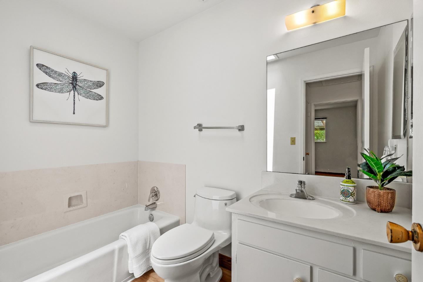 Detail Gallery Image 18 of 49 For 150 Sir Francis Ct, Capitola,  CA 95010 - 4 Beds | 4 Baths