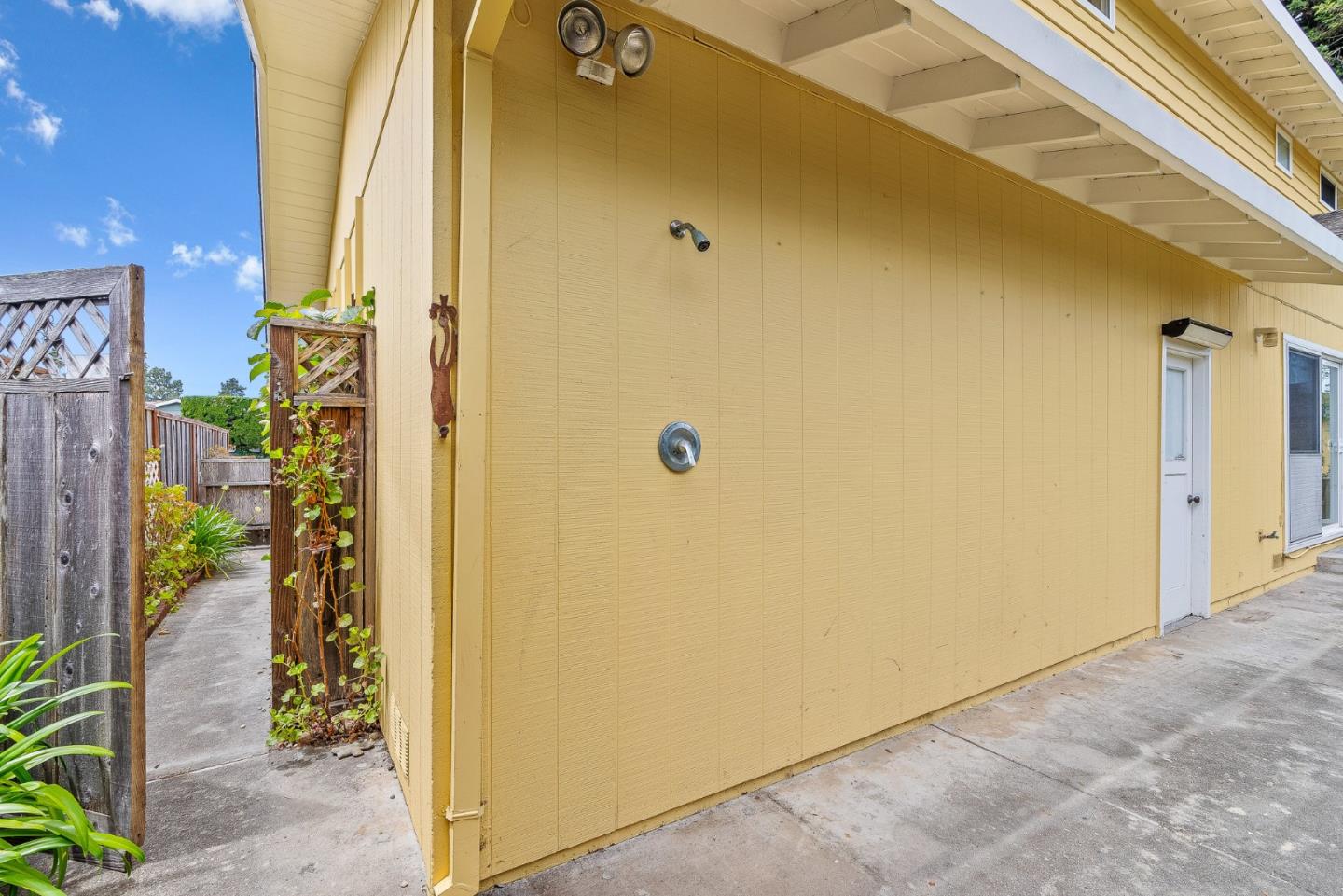 Detail Gallery Image 37 of 49 For 150 Sir Francis Ct, Capitola,  CA 95010 - 4 Beds | 4 Baths