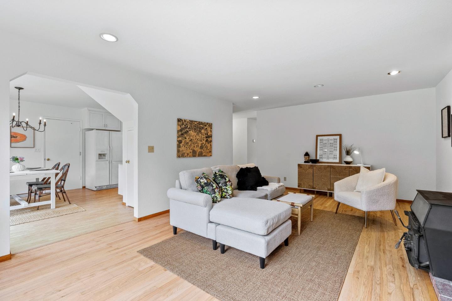 Detail Gallery Image 7 of 49 For 150 Sir Francis Ct, Capitola,  CA 95010 - 4 Beds | 4 Baths