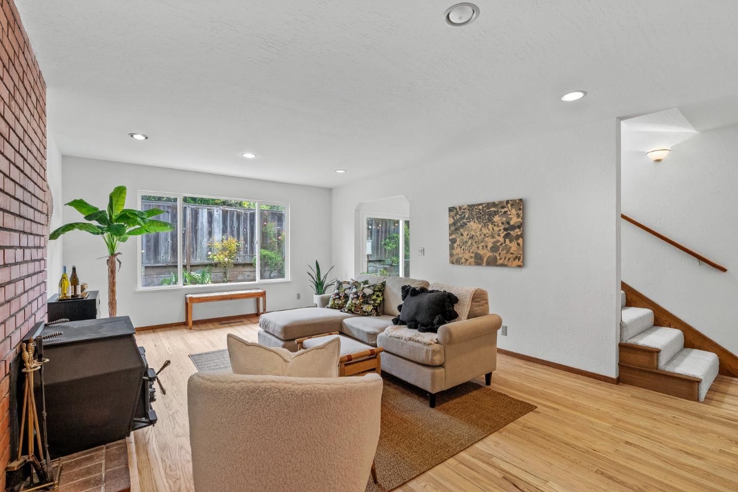 Detail Gallery Image 8 of 49 For 150 Sir Francis Ct, Capitola,  CA 95010 - 4 Beds | 4 Baths