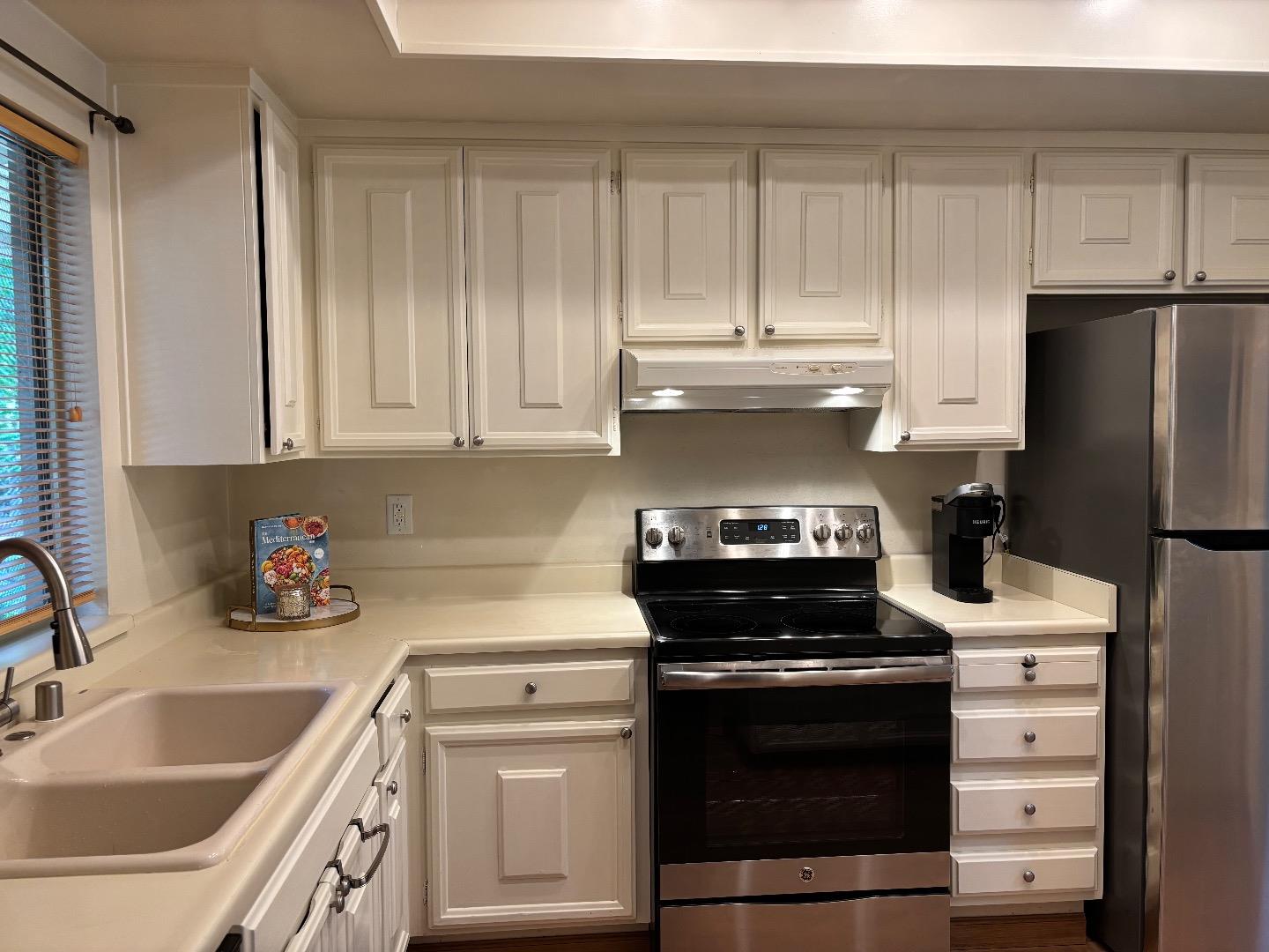 Detail Gallery Image 3 of 21 For 5235 Cribari Hls #5235,  San Jose,  CA 95135 - 2 Beds | 1 Baths