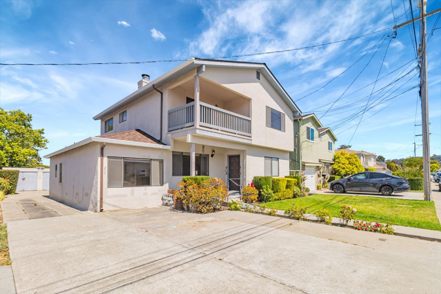 Detail Gallery Image 2 of 46 For 2643 Garfield St, San Mateo,  CA 94403 - 4 Beds | 3/1 Baths
