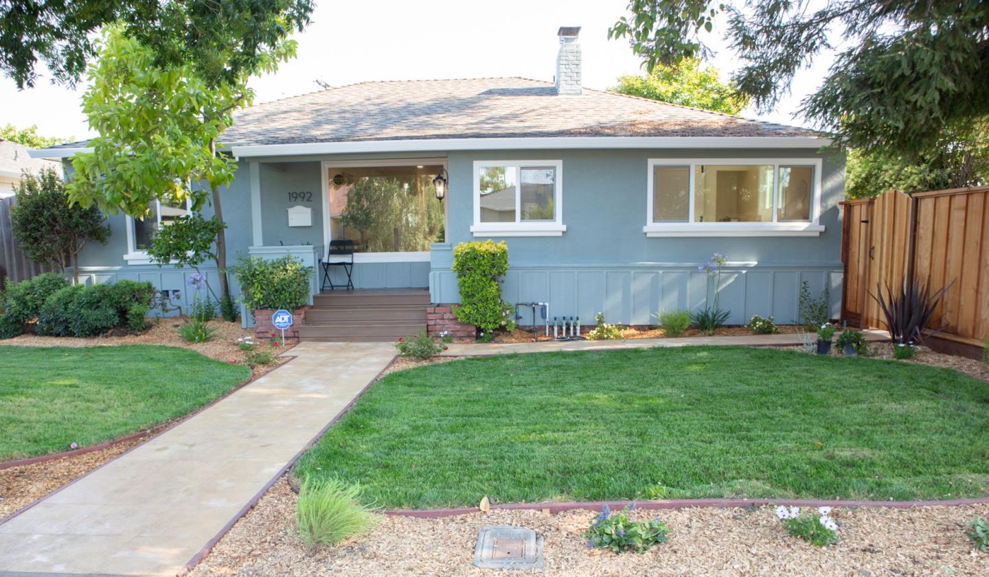 Detail Gallery Image 2 of 24 For 1992 De La Pena Ave, Santa Clara,  CA 95050 - 4 Beds | 2 Baths
