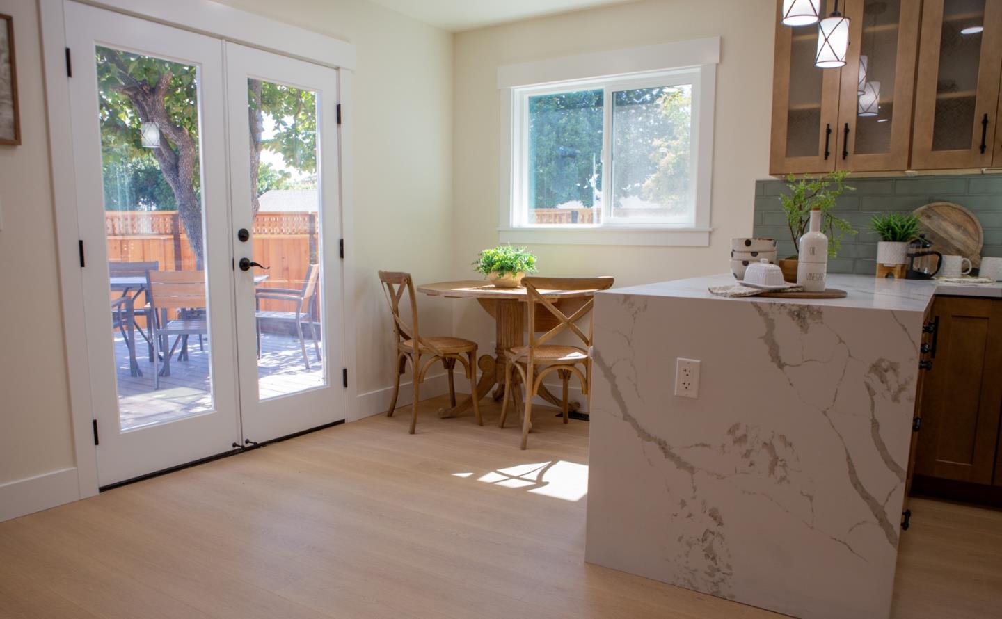 Detail Gallery Image 9 of 24 For 1992 De La Pena Ave, Santa Clara,  CA 95050 - 4 Beds | 2 Baths