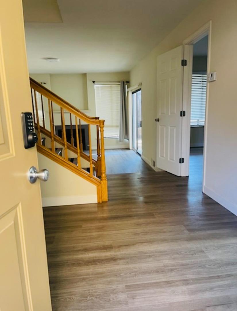Detail Gallery Image 2 of 36 For 2101 Darnis Cir, Morgan Hill,  CA 95037 - 3 Beds | 2/1 Baths