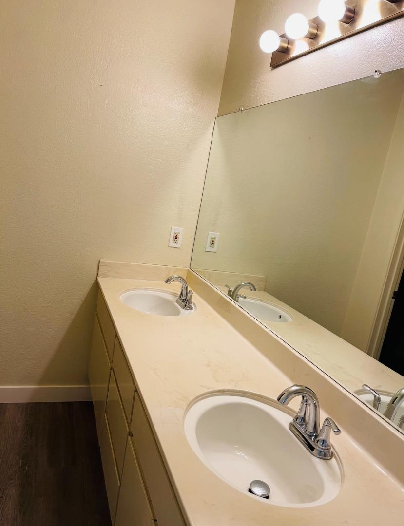 Detail Gallery Image 23 of 36 For 2101 Darnis Cir, Morgan Hill,  CA 95037 - 3 Beds | 2/1 Baths