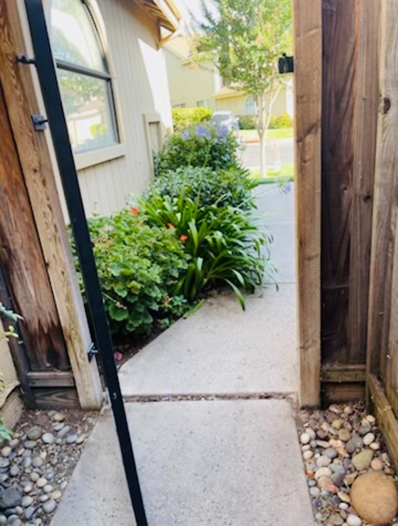 Detail Gallery Image 25 of 36 For 2101 Darnis Cir, Morgan Hill,  CA 95037 - 3 Beds | 2/1 Baths