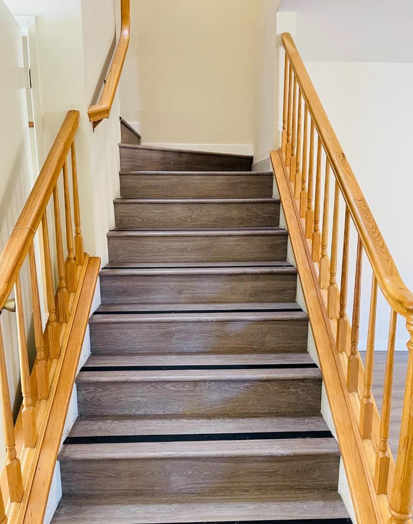 Detail Gallery Image 3 of 36 For 2101 Darnis Cir, Morgan Hill,  CA 95037 - 3 Beds | 2/1 Baths