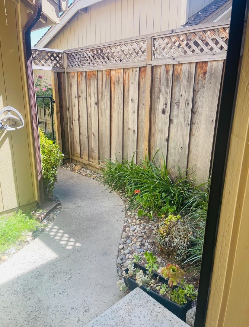 Detail Gallery Image 30 of 36 For 2101 Darnis Cir, Morgan Hill,  CA 95037 - 3 Beds | 2/1 Baths