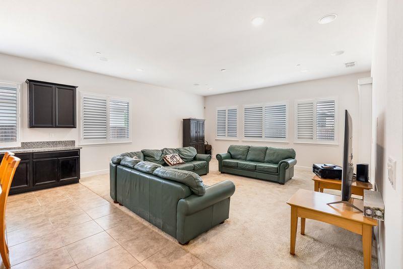 Detail Gallery Image 12 of 25 For 7922 Cinnamon Way, Gilroy,  CA 95020 - 4 Beds | 3/1 Baths