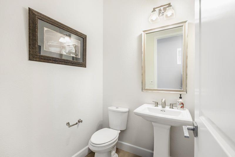 Detail Gallery Image 13 of 25 For 7922 Cinnamon Way, Gilroy,  CA 95020 - 4 Beds | 3/1 Baths