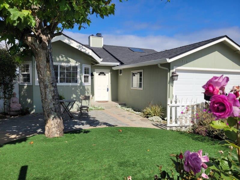 Detail Gallery Image 2 of 30 For 1713 Goodwin St, Seaside,  CA 93955 - 3 Beds | 2 Baths