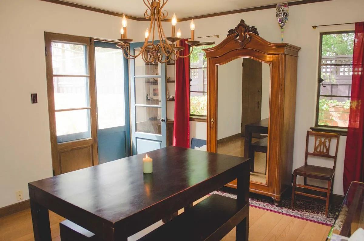 Detail Gallery Image 7 of 13 For 1321 Webster St, Palo Alto,  CA 94301 - 4 Beds | 3 Baths