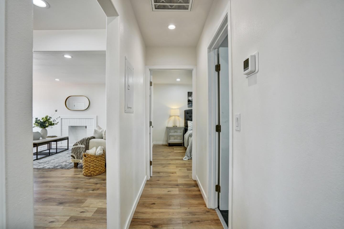 Detail Gallery Image 14 of 23 For 1563 150th Ave, San Leandro,  CA 94578 - 3 Beds | 2 Baths