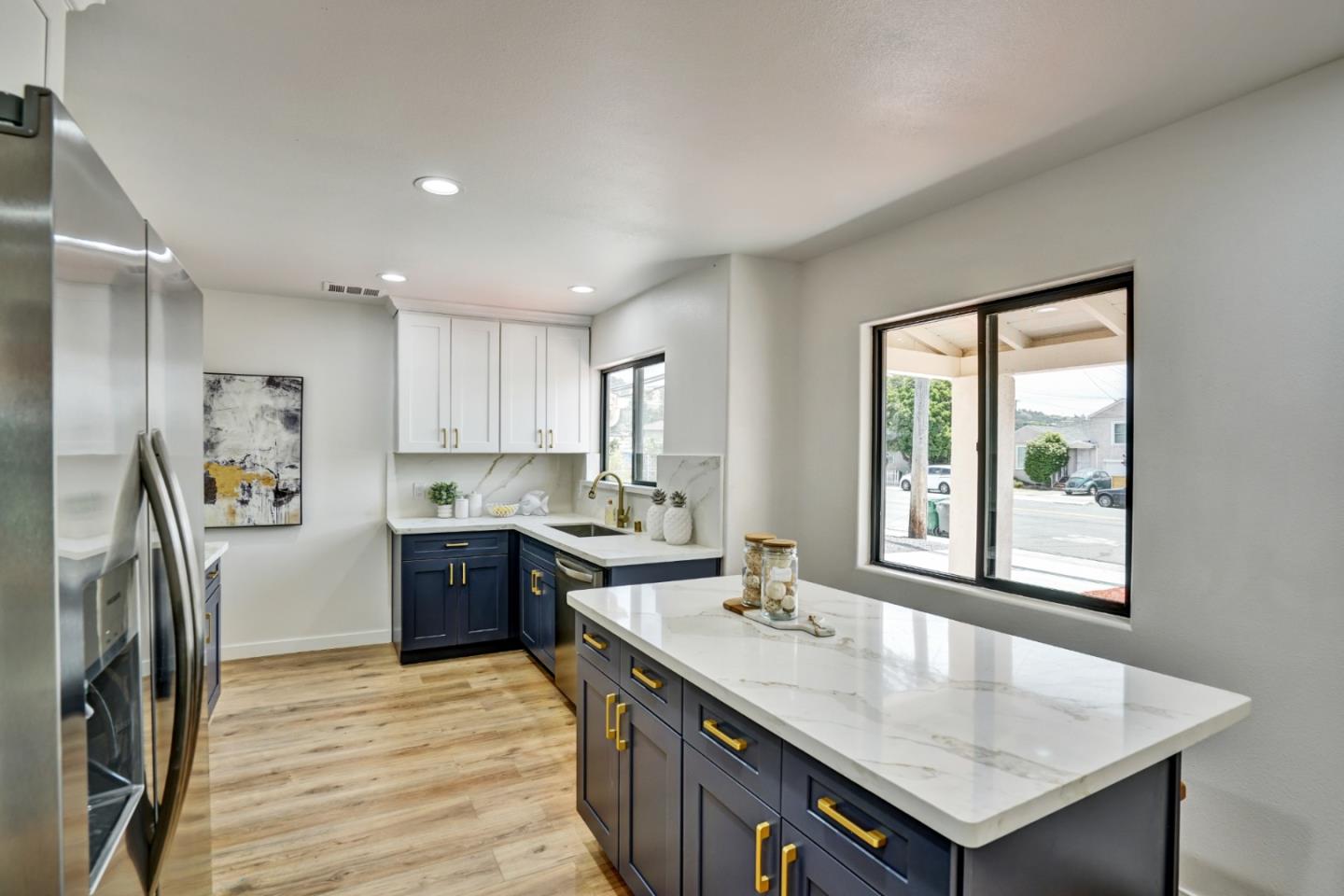 Detail Gallery Image 9 of 23 For 1563 150th Ave, San Leandro,  CA 94578 - 3 Beds | 2 Baths