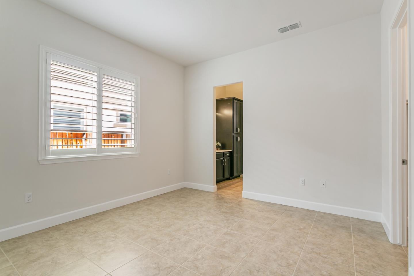Detail Gallery Image 20 of 29 For 7942 Cinnamon Way, Gilroy,  CA 95020 - 4 Beds | 3/1 Baths