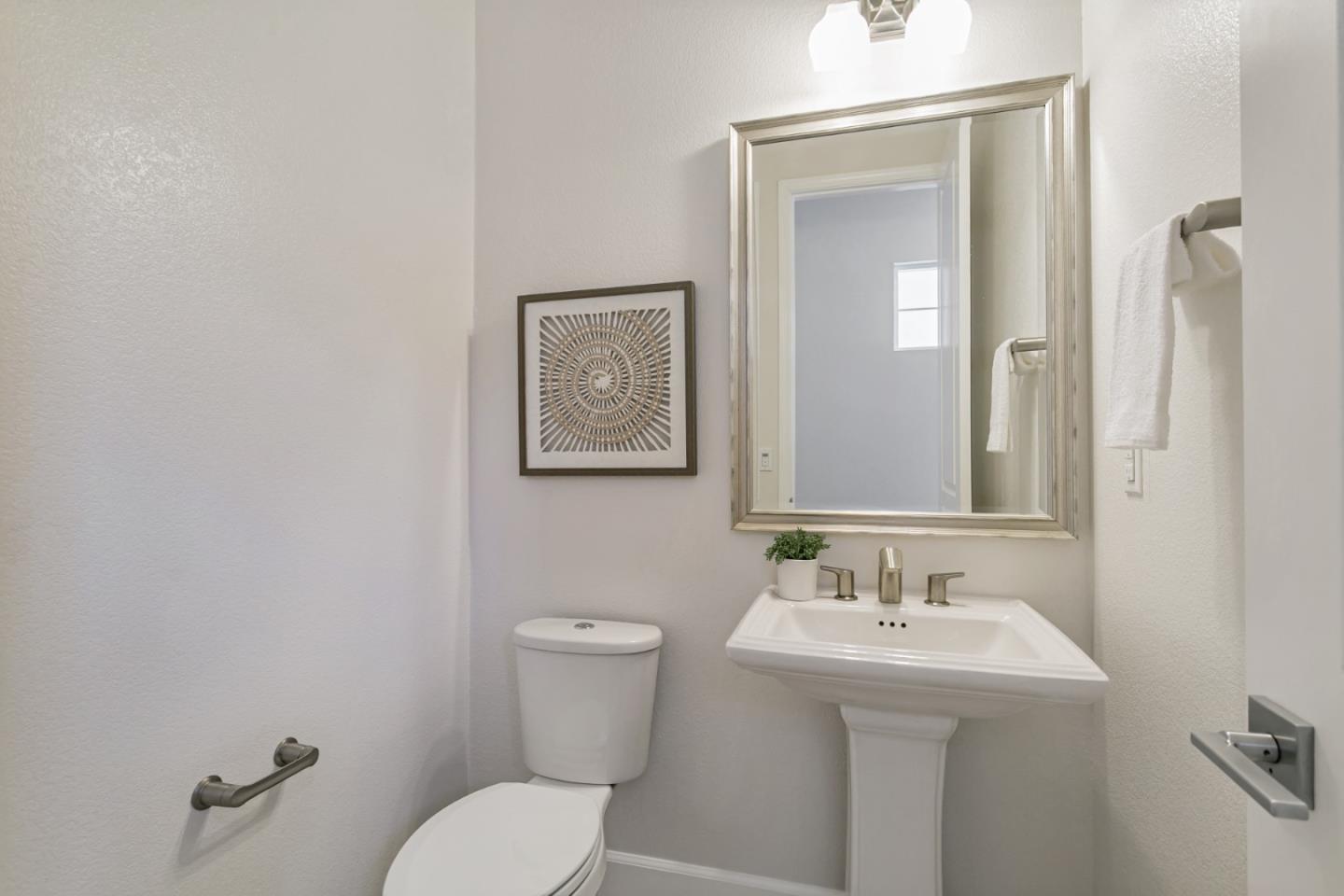 Detail Gallery Image 25 of 29 For 7942 Cinnamon Way, Gilroy,  CA 95020 - 4 Beds | 3/1 Baths