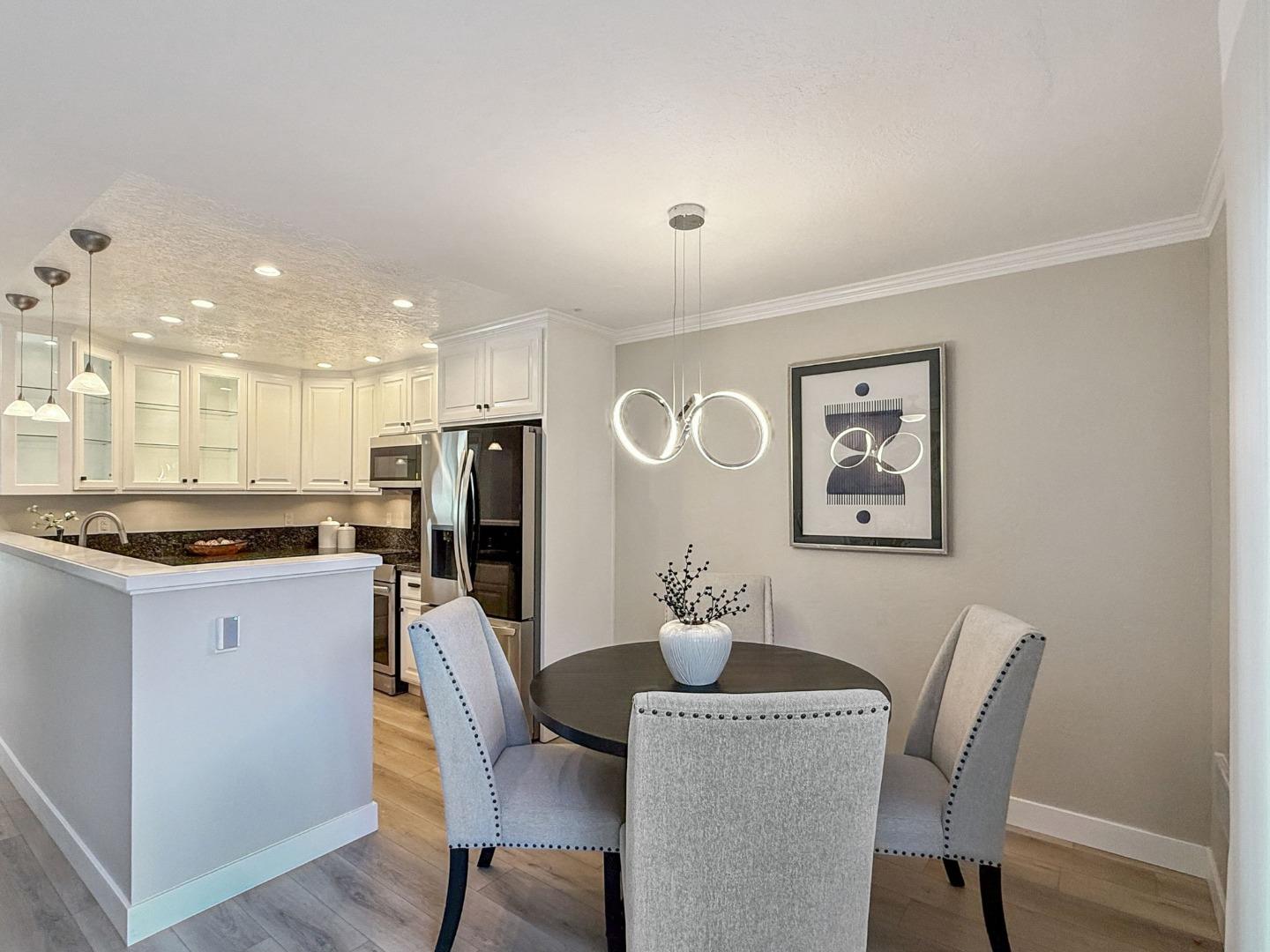 Detail Gallery Image 12 of 42 For 2540 Hawkington Ct, Santa Clara,  CA 95051 - 4 Beds | 2/1 Baths
