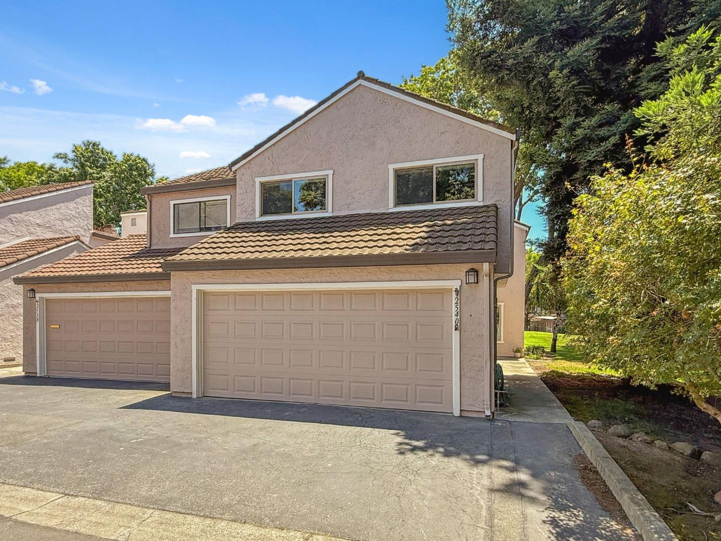 Detail Gallery Image 2 of 42 For 2540 Hawkington Ct, Santa Clara,  CA 95051 - 4 Beds | 2/1 Baths