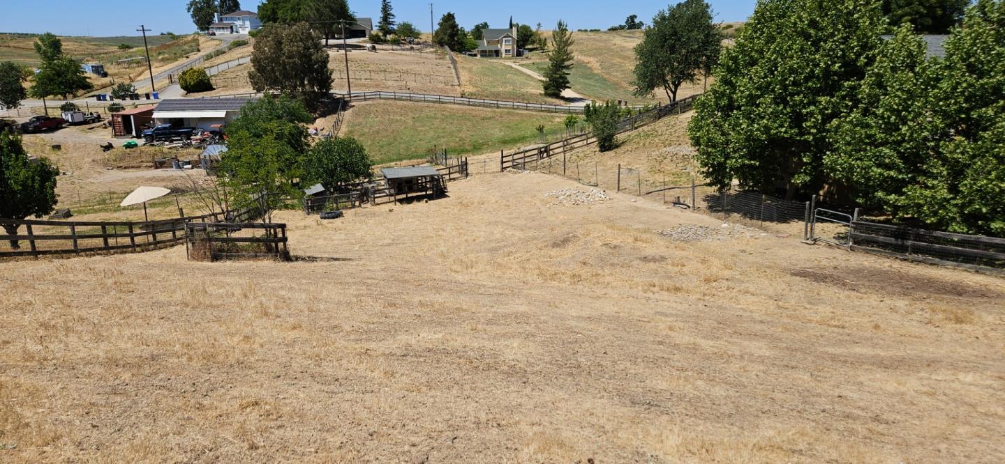 Detail Gallery Image 15 of 29 For 5680 Forked Horn Pl, Paso Robles,  CA 93446 - 3 Beds | 2 Baths