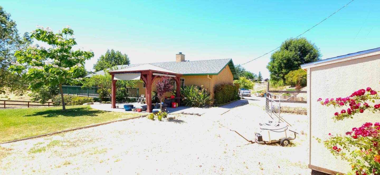 Detail Gallery Image 22 of 29 For 5680 Forked Horn Pl, Paso Robles,  CA 93446 - 3 Beds | 2 Baths