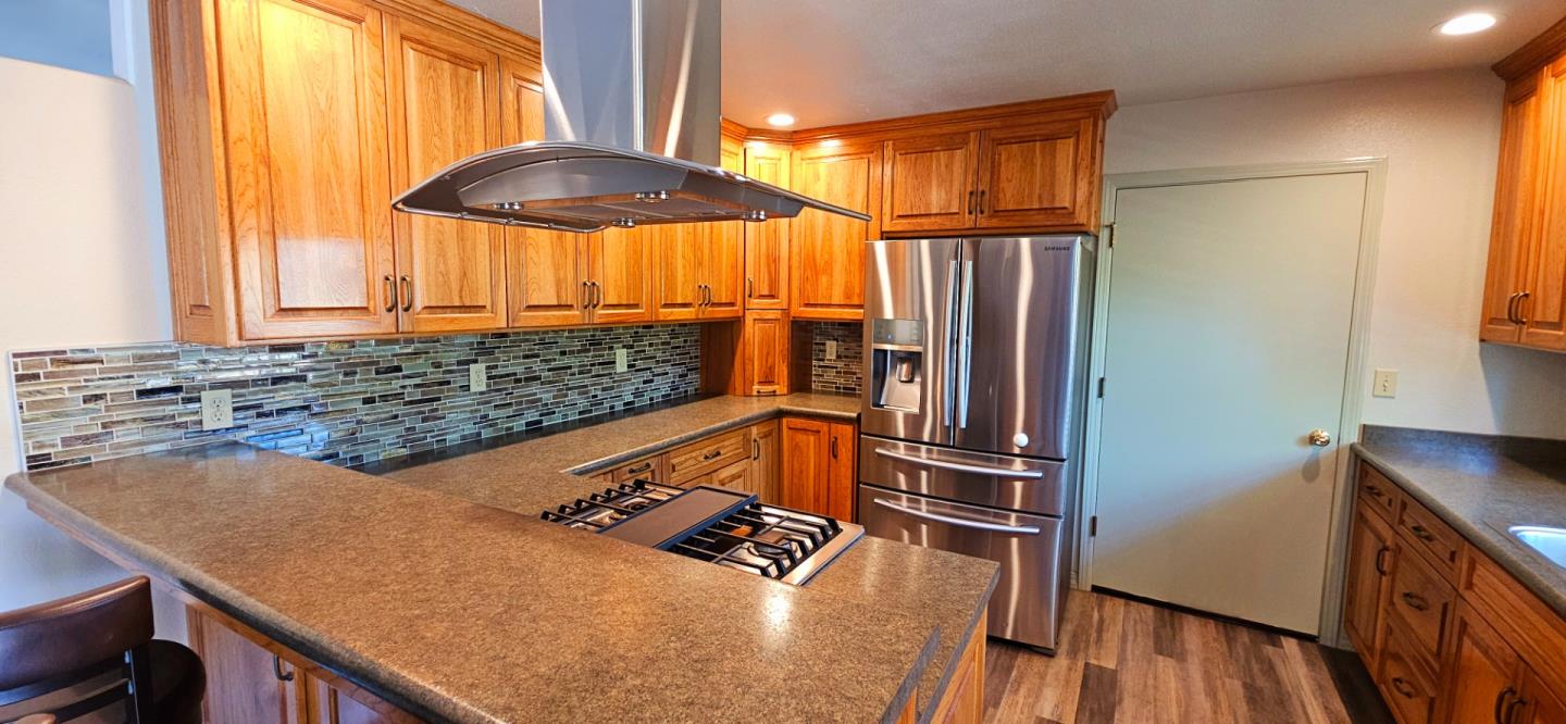 Detail Gallery Image 4 of 29 For 5680 Forked Horn Pl, Paso Robles,  CA 93446 - 3 Beds | 2 Baths