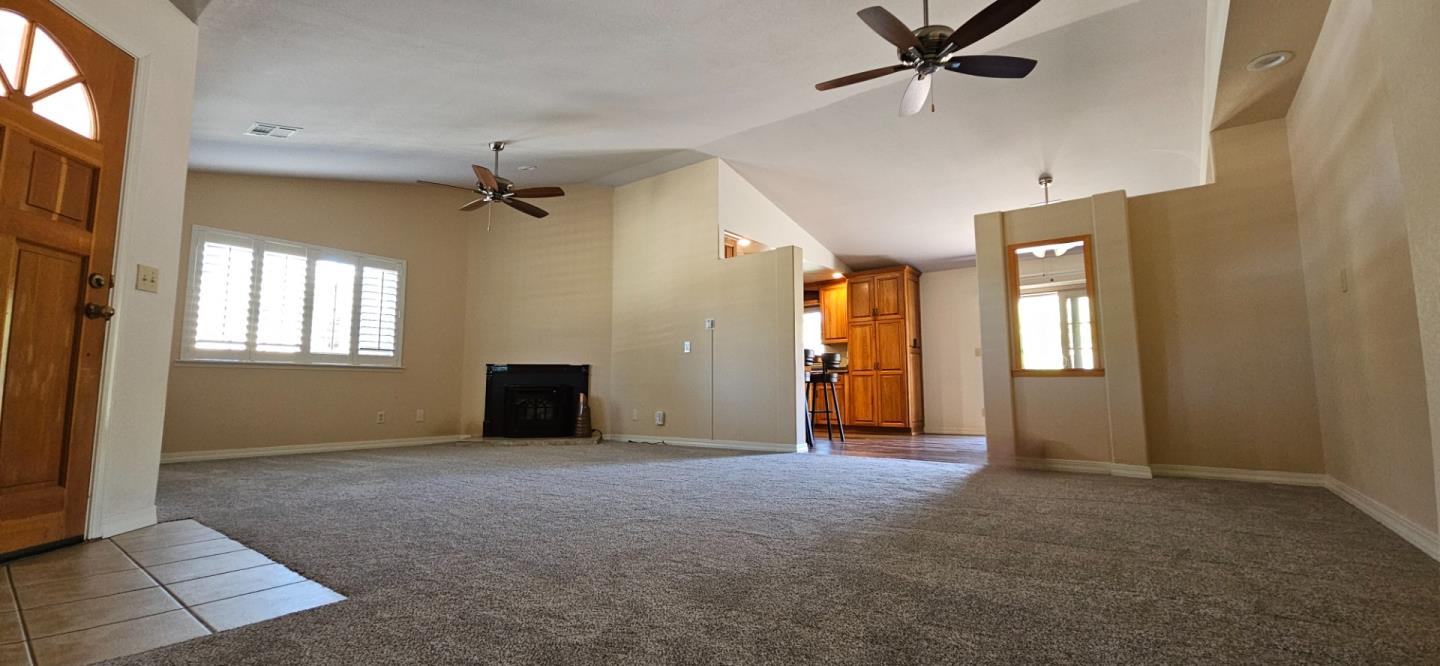 Detail Gallery Image 7 of 29 For 5680 Forked Horn Pl, Paso Robles,  CA 93446 - 3 Beds | 2 Baths