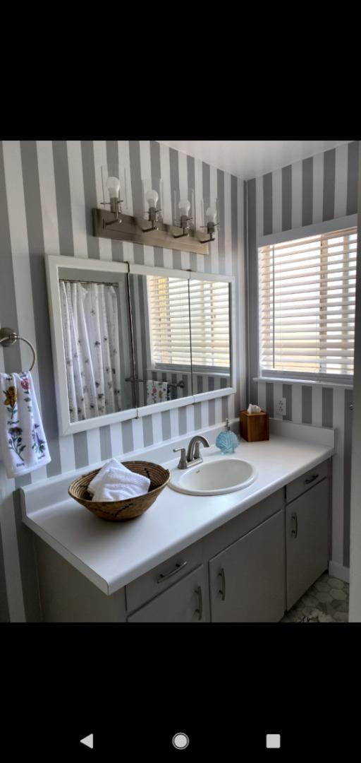 Detail Gallery Image 15 of 24 For 1556 Hilby Ave, Seaside,  CA 93955 - 3 Beds | 1/1 Baths