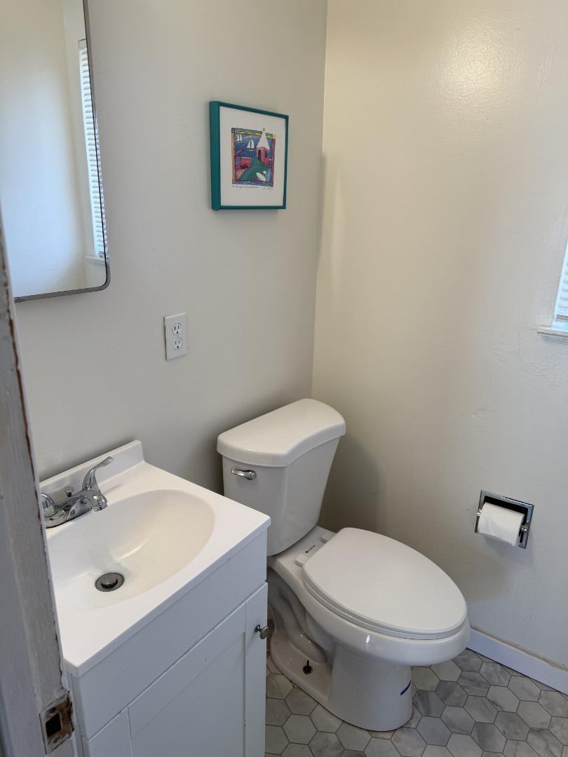Detail Gallery Image 16 of 24 For 1556 Hilby Ave, Seaside,  CA 93955 - 3 Beds | 1/1 Baths