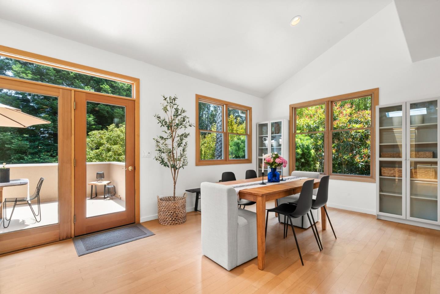 Detail Gallery Image 10 of 51 For 3135 Mar Vista Dr, Aptos,  CA 95003 - 4 Beds | 2/1 Baths