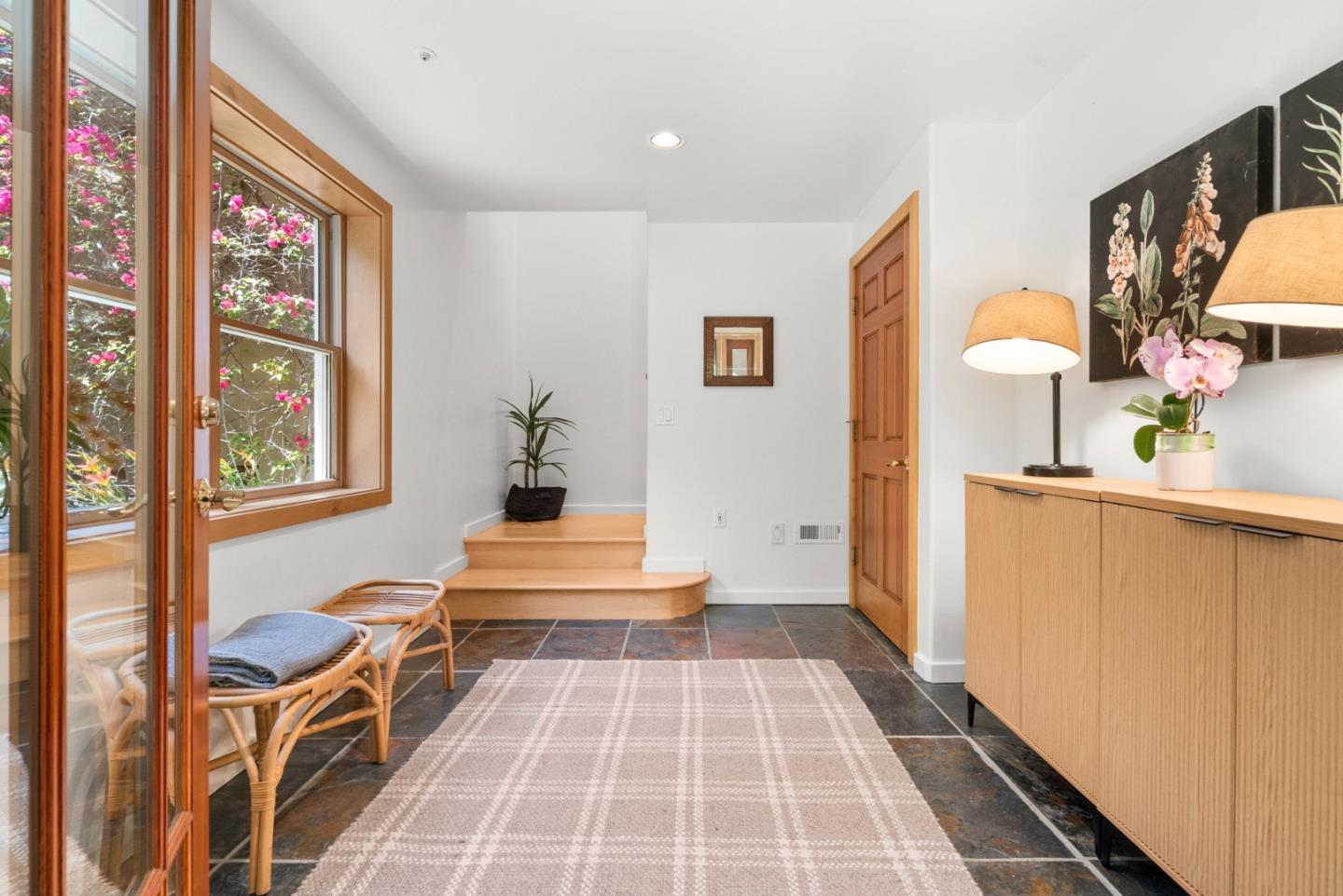 Detail Gallery Image 4 of 51 For 3135 Mar Vista Dr, Aptos,  CA 95003 - 4 Beds | 2/1 Baths