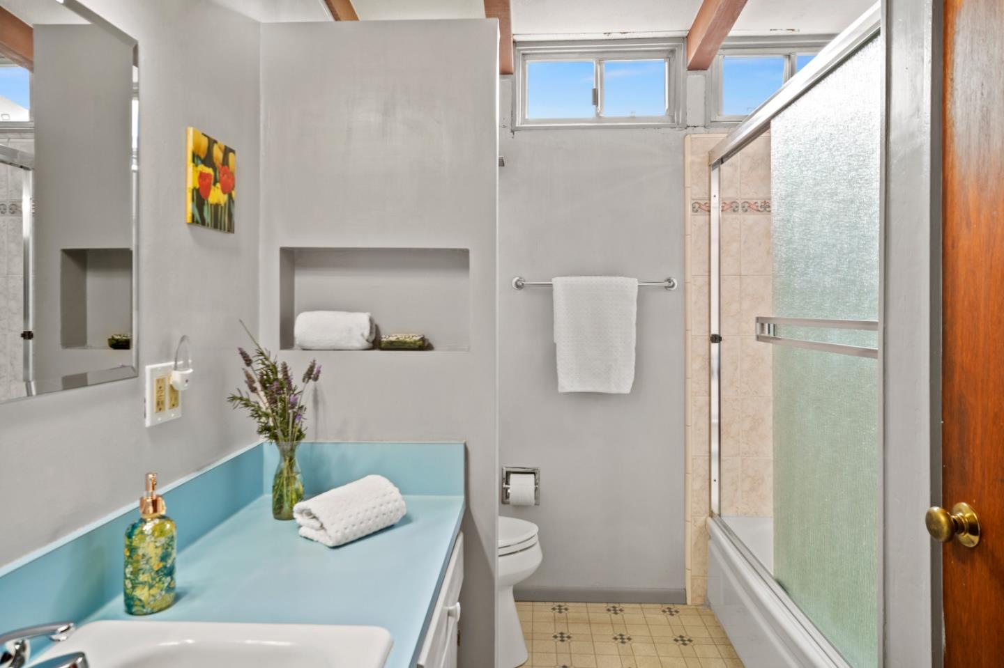 Detail Gallery Image 18 of 35 For 831 Arlington Pl, Del Rey Oaks,  CA 93940 - 4 Beds | 2 Baths
