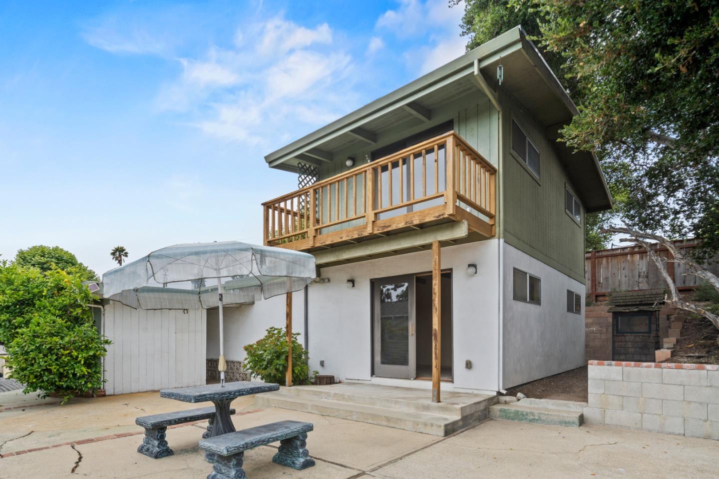 Detail Gallery Image 34 of 35 For 831 Arlington Pl, Del Rey Oaks,  CA 93940 - 4 Beds | 2 Baths